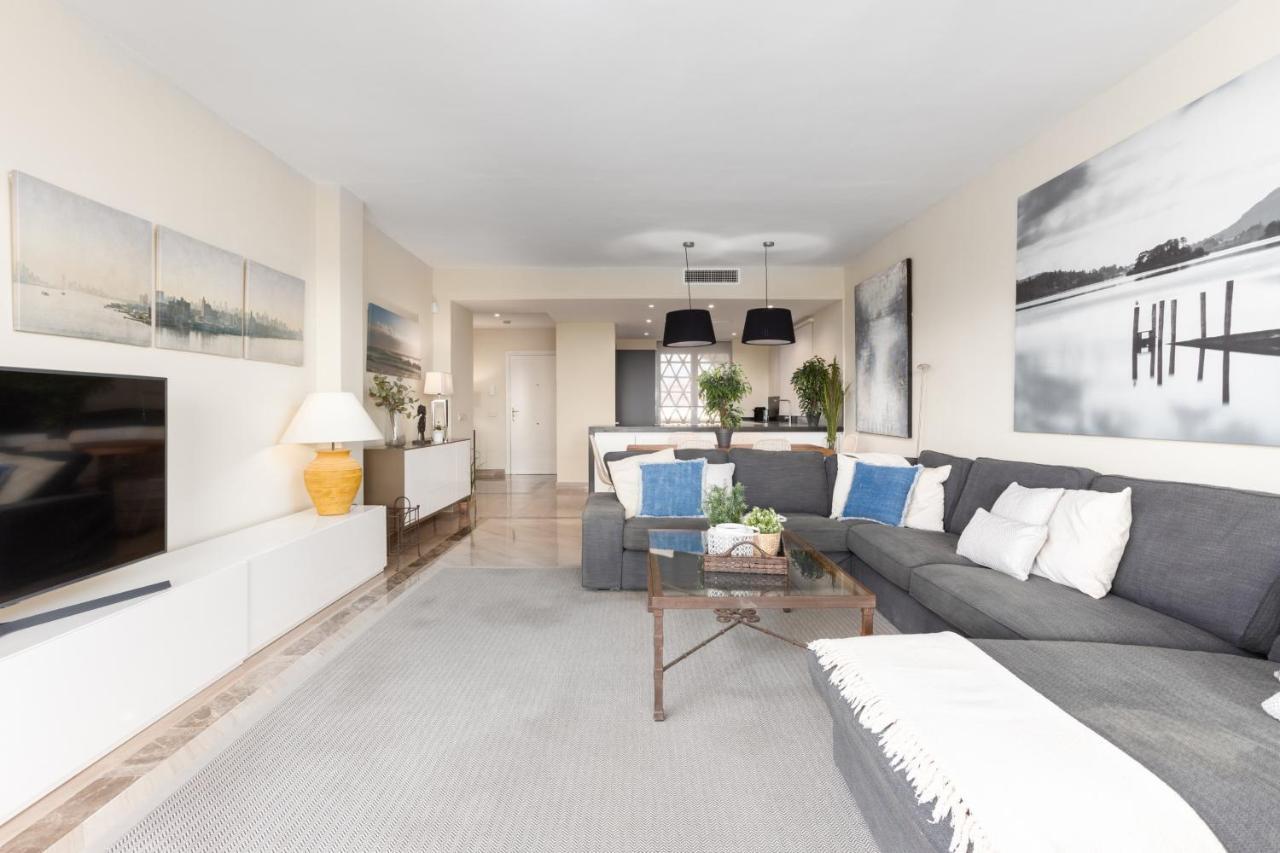 Homeforguest Front Line Beach Apartment In Hacienda Playa 马尔韦利亚 外观 照片